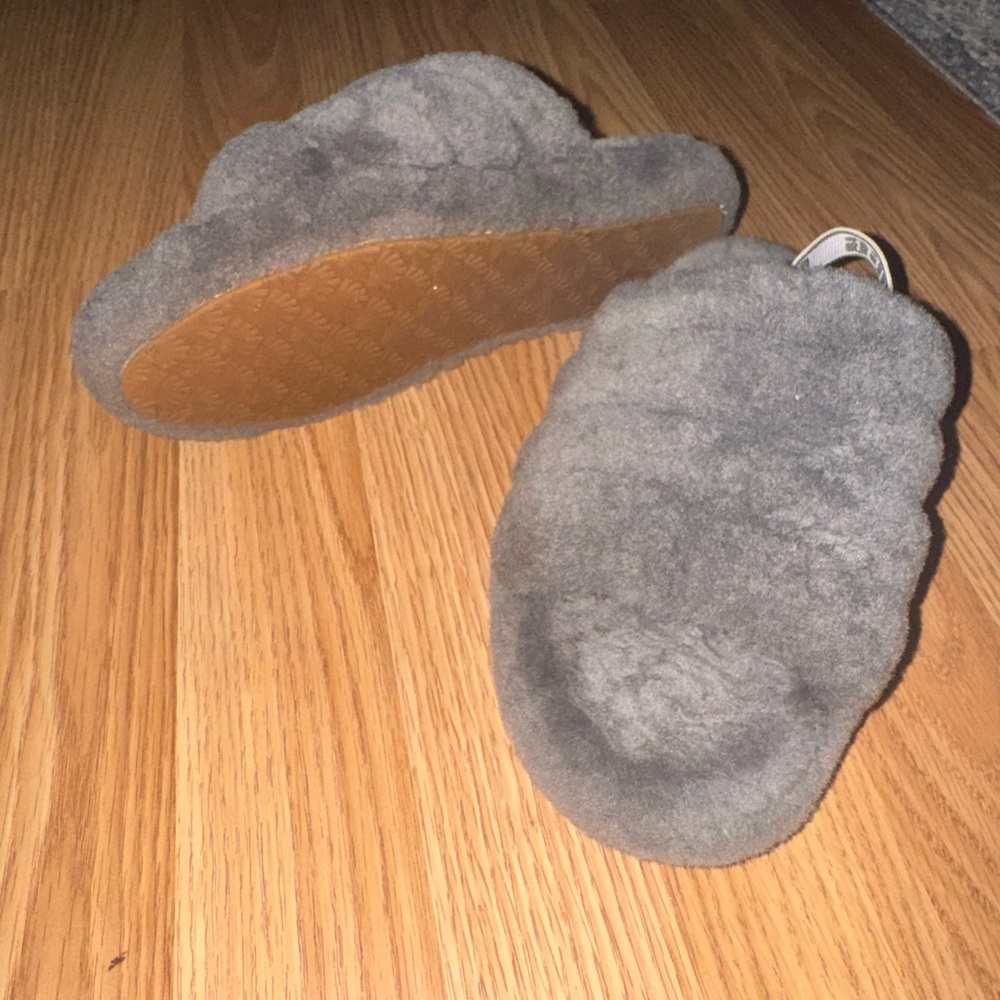 UGG Charcoal Plush Slippers - Picture 4 of 5